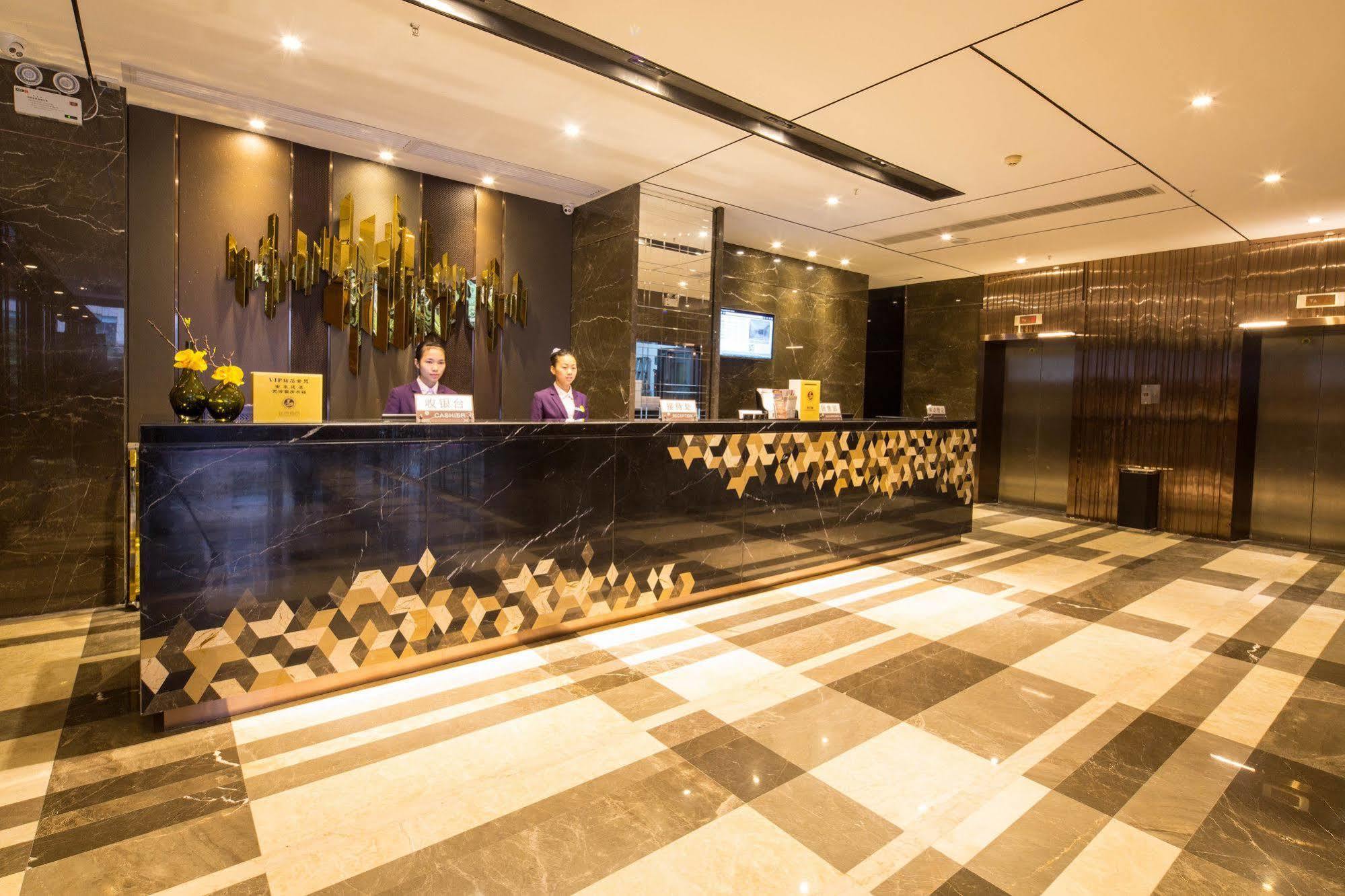 Lnsail Hotel Shenzhen Luohu Port Railway Station エクステリア 写真