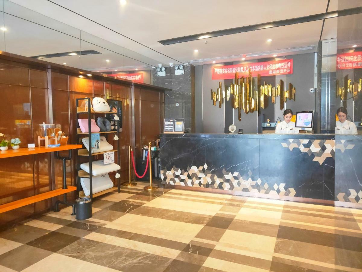 Lnsail Hotel Shenzhen Luohu Port Railway Station エクステリア 写真